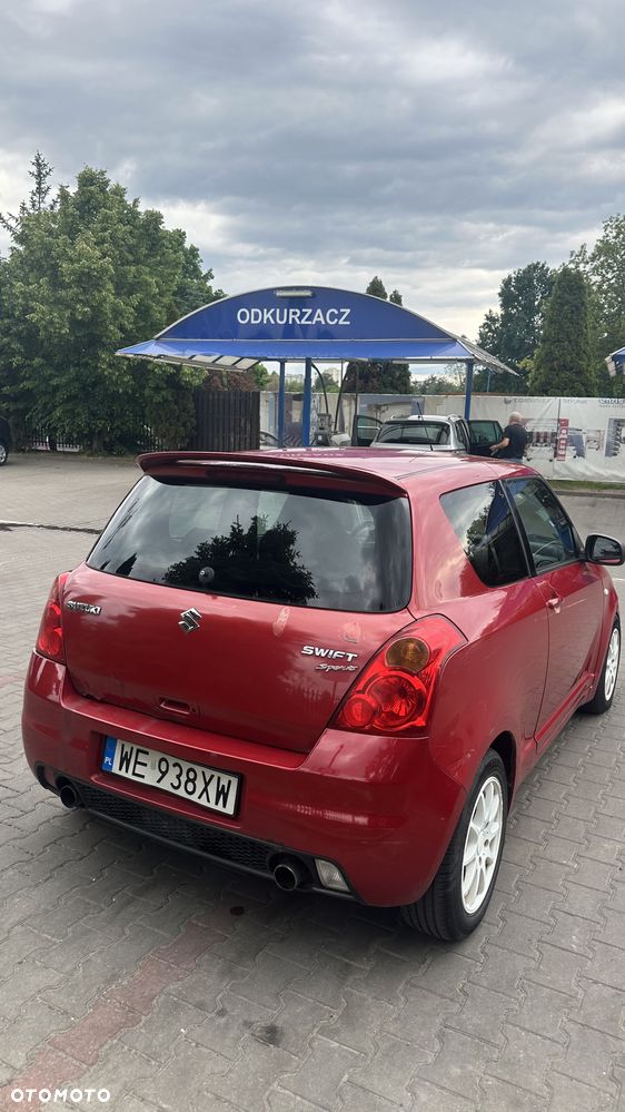 Suzuki Swift - 4