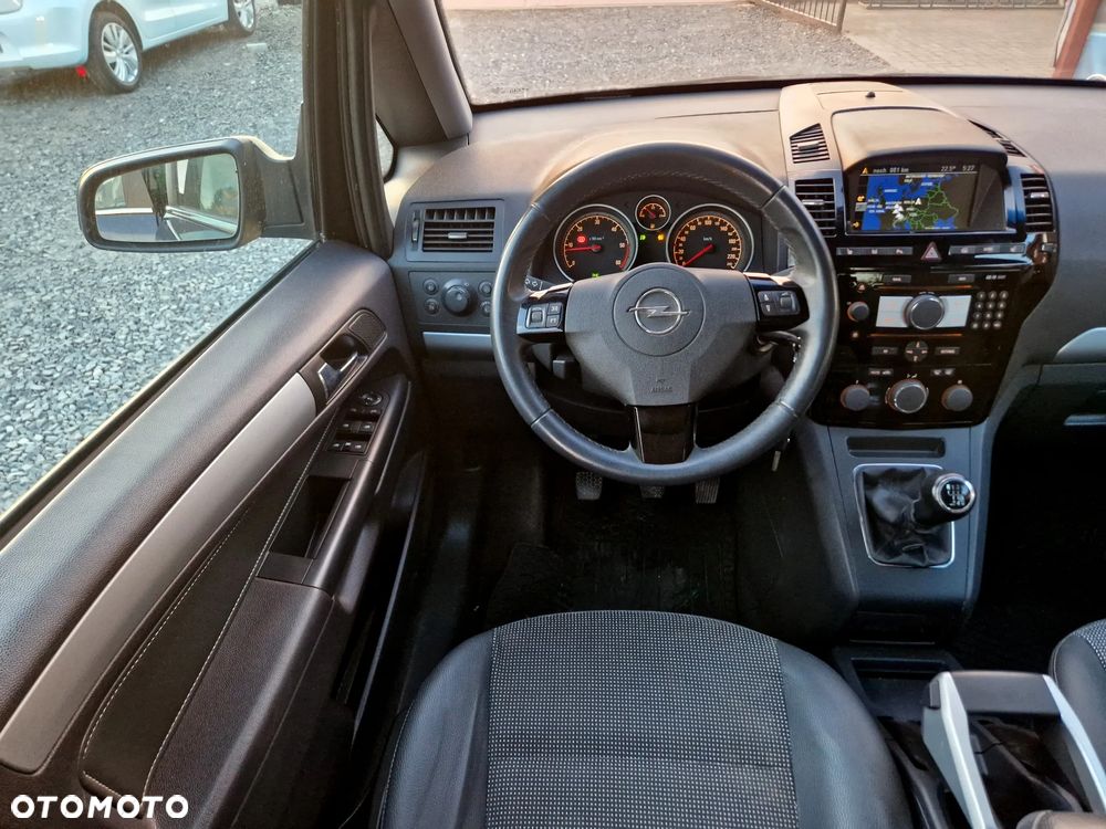 Opel Zafira 1.9 CDTI Navi - 26