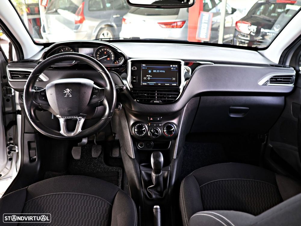 Peugeot 208 1.6 BlueHDi Style - 17