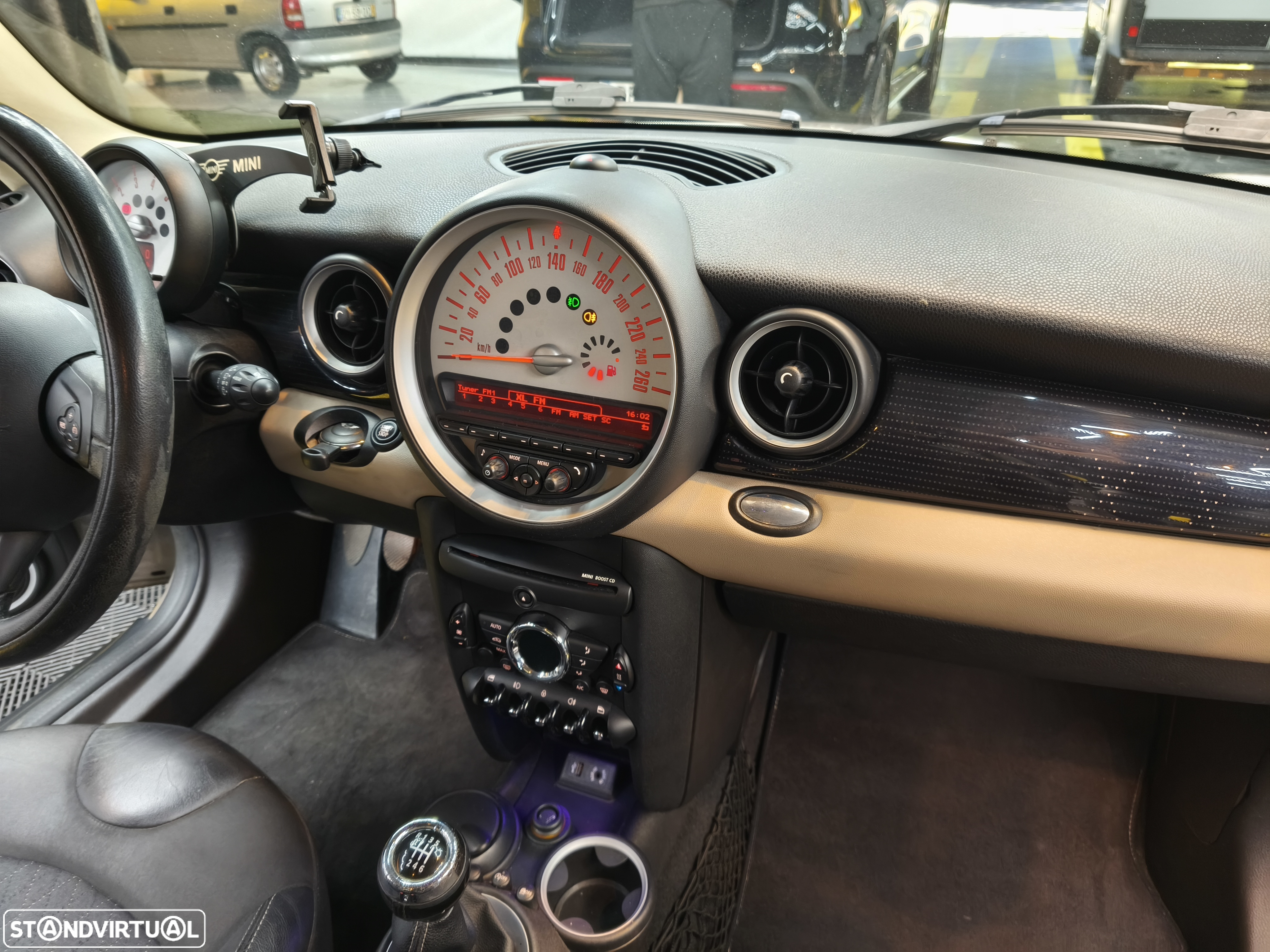 MINI 3 Portas One D - 18
