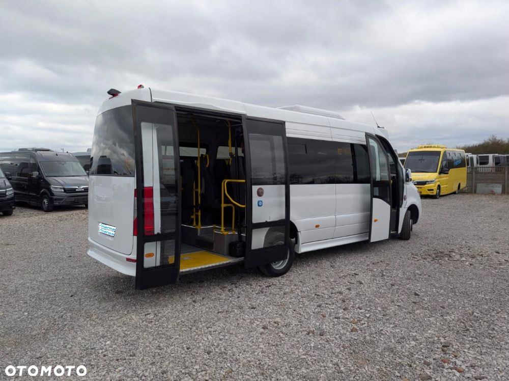 Mercedes-Benz Sprinter 519 - 4