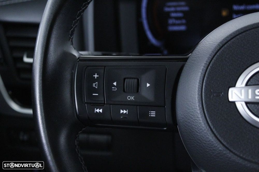 Nissan Qashqai 1.3 DIG-T N-Connecta LED+TT+SKY - 23