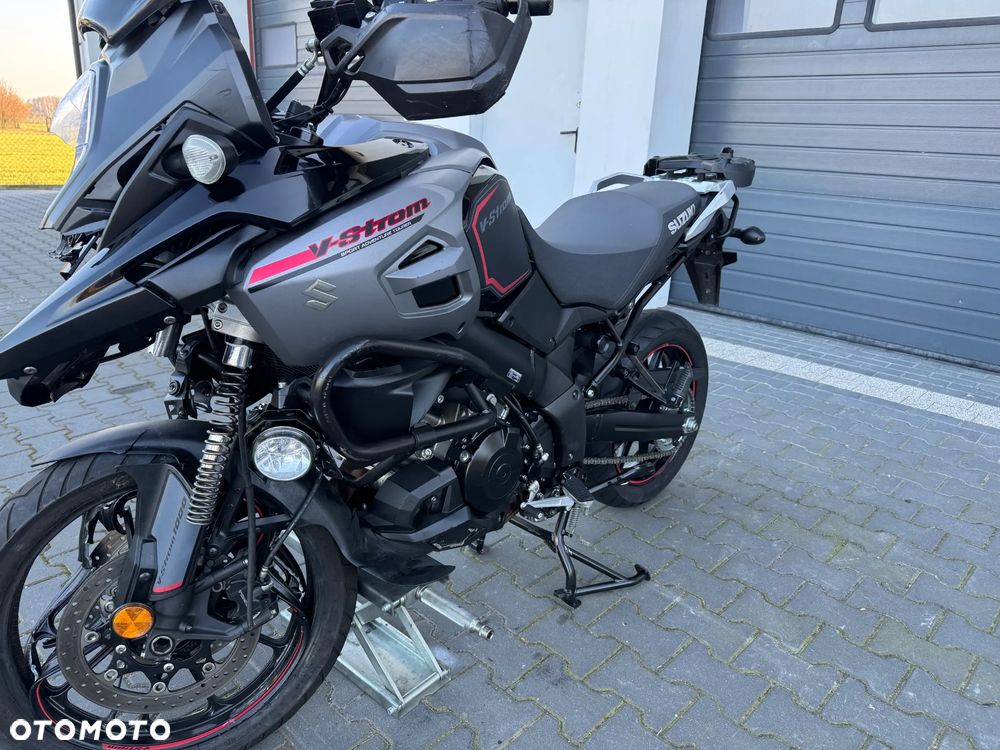 Suzuki V-STROM - 7