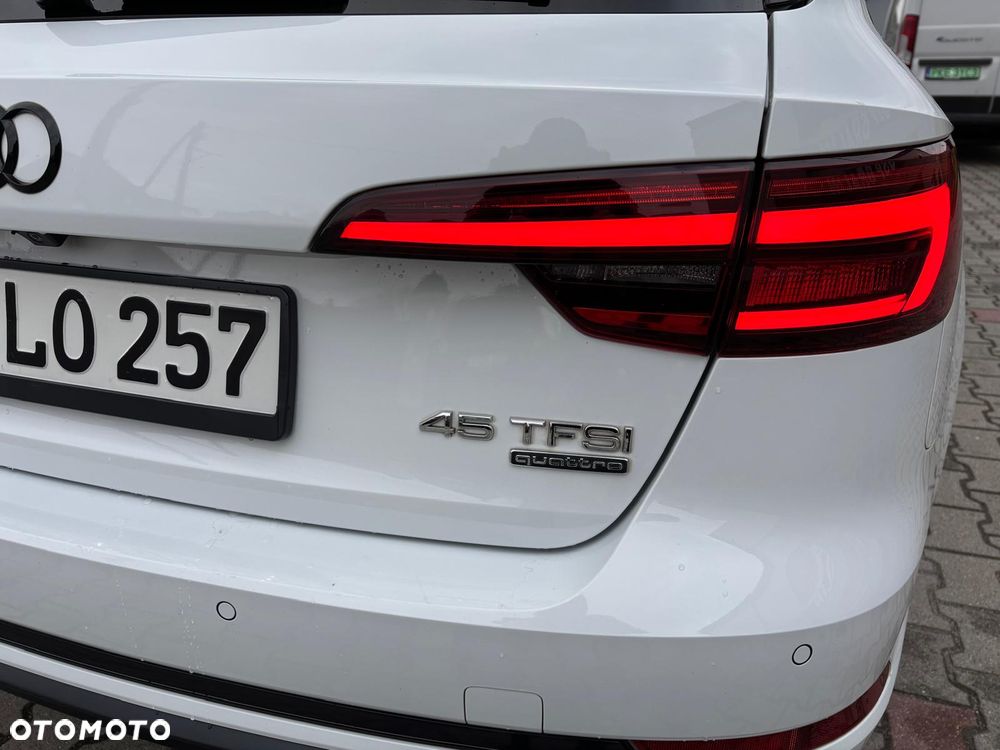 Audi A4 Avant - 16