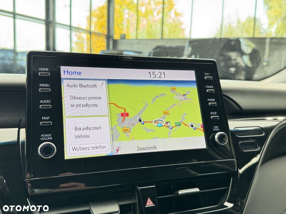 Toyota Camry 2.5 Hybrid Executive CVT - 32