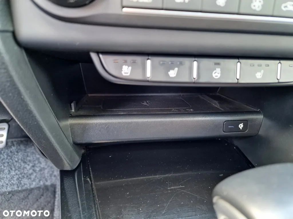 Kia XCeed 1.6 GDI PHEV Business Line DCT - 32
