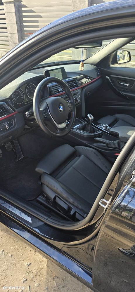 BMW Seria 3 318d DPF Edition Sport - 27