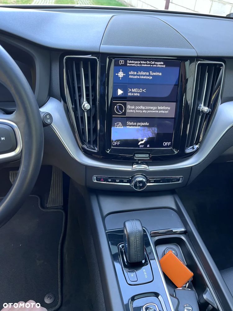 Volvo XC 60 T6 Plug-In Hybrid AWD Inscription - 22