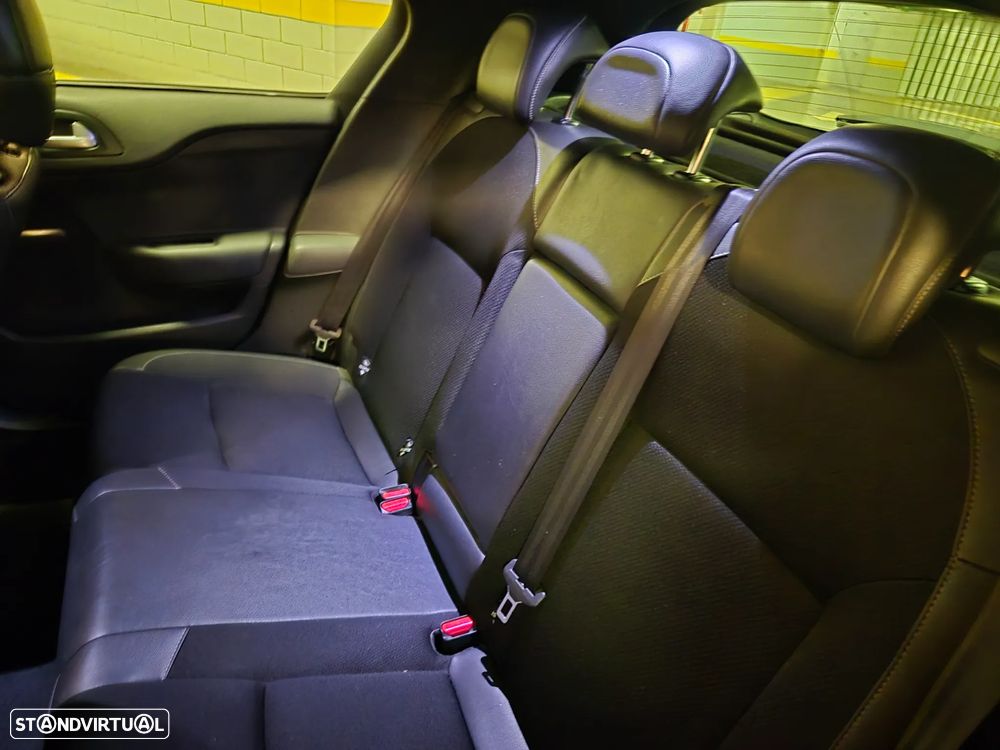 Citroën DS4 1.6 e-HDi So Chic - 25