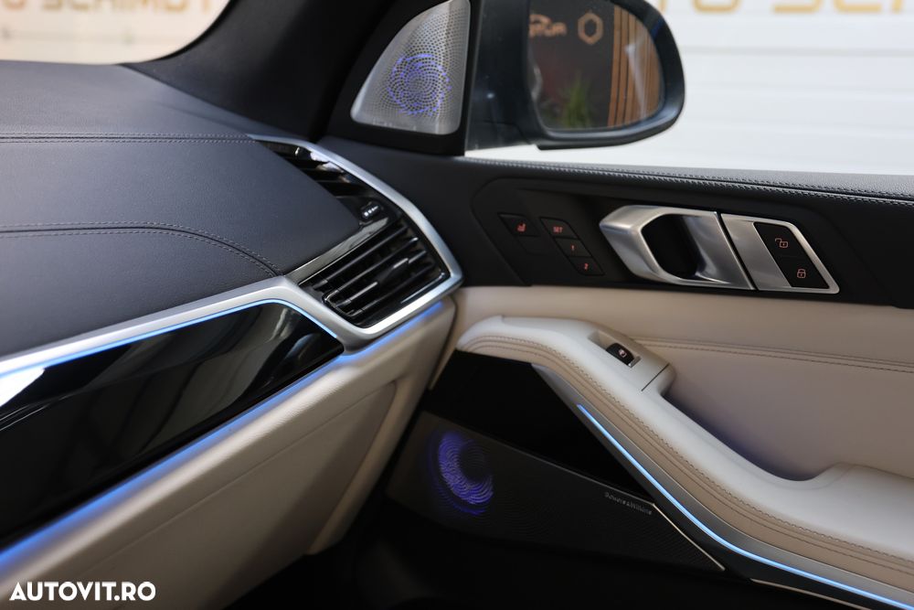 BMW X5 xDrive45e - 38