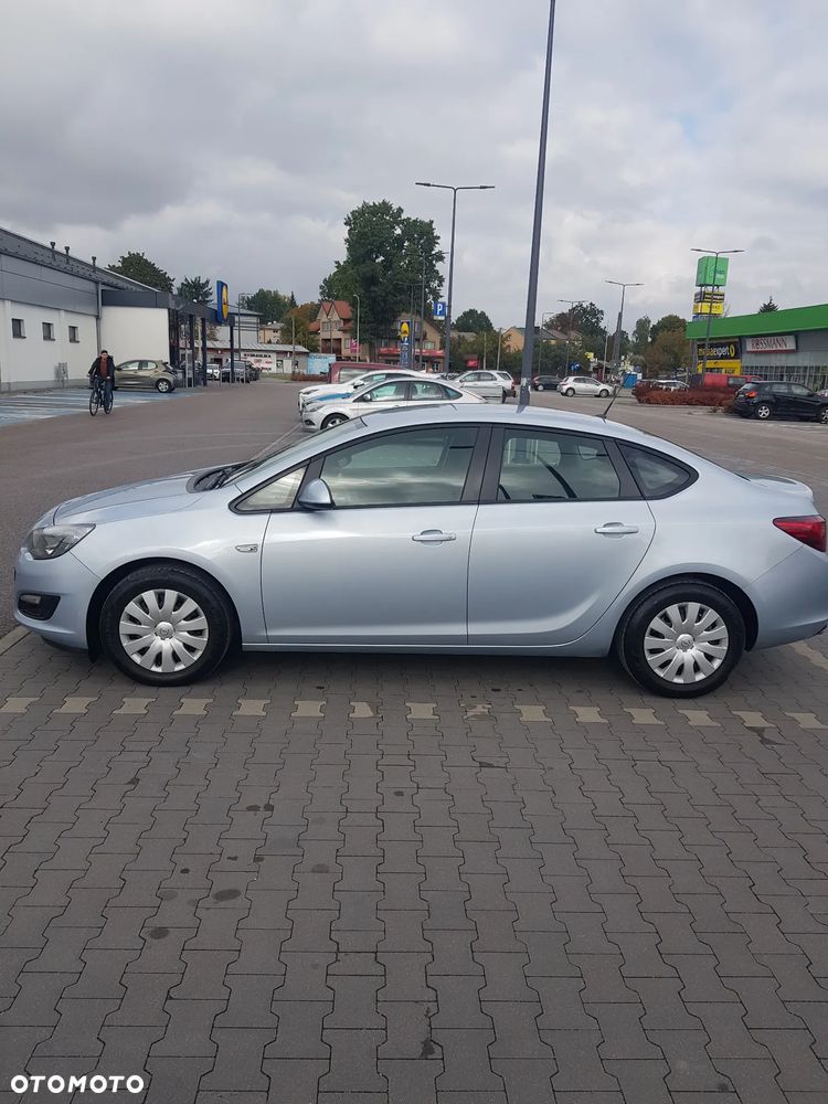 Opel Astra IV 1.4 T Active - 7