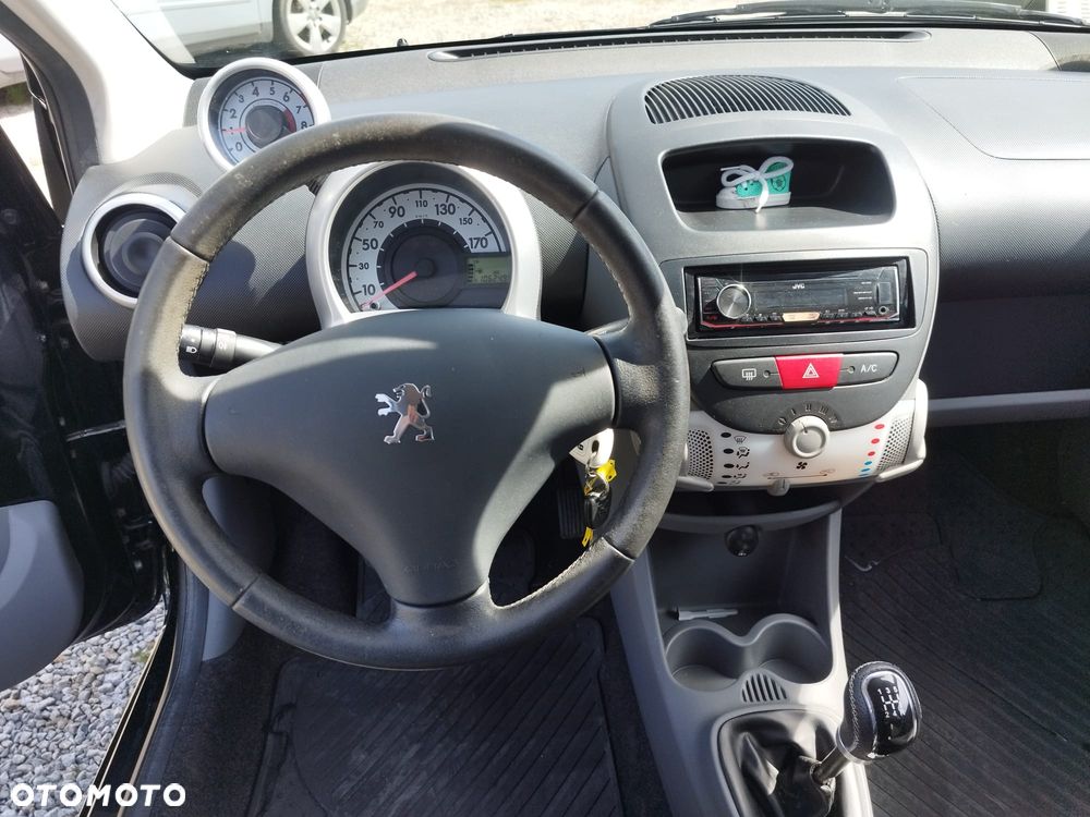 Peugeot 107 - 13