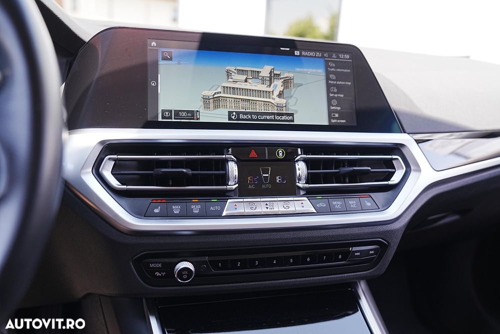 BMW Seria 3 320d Aut. Sport Line - 17