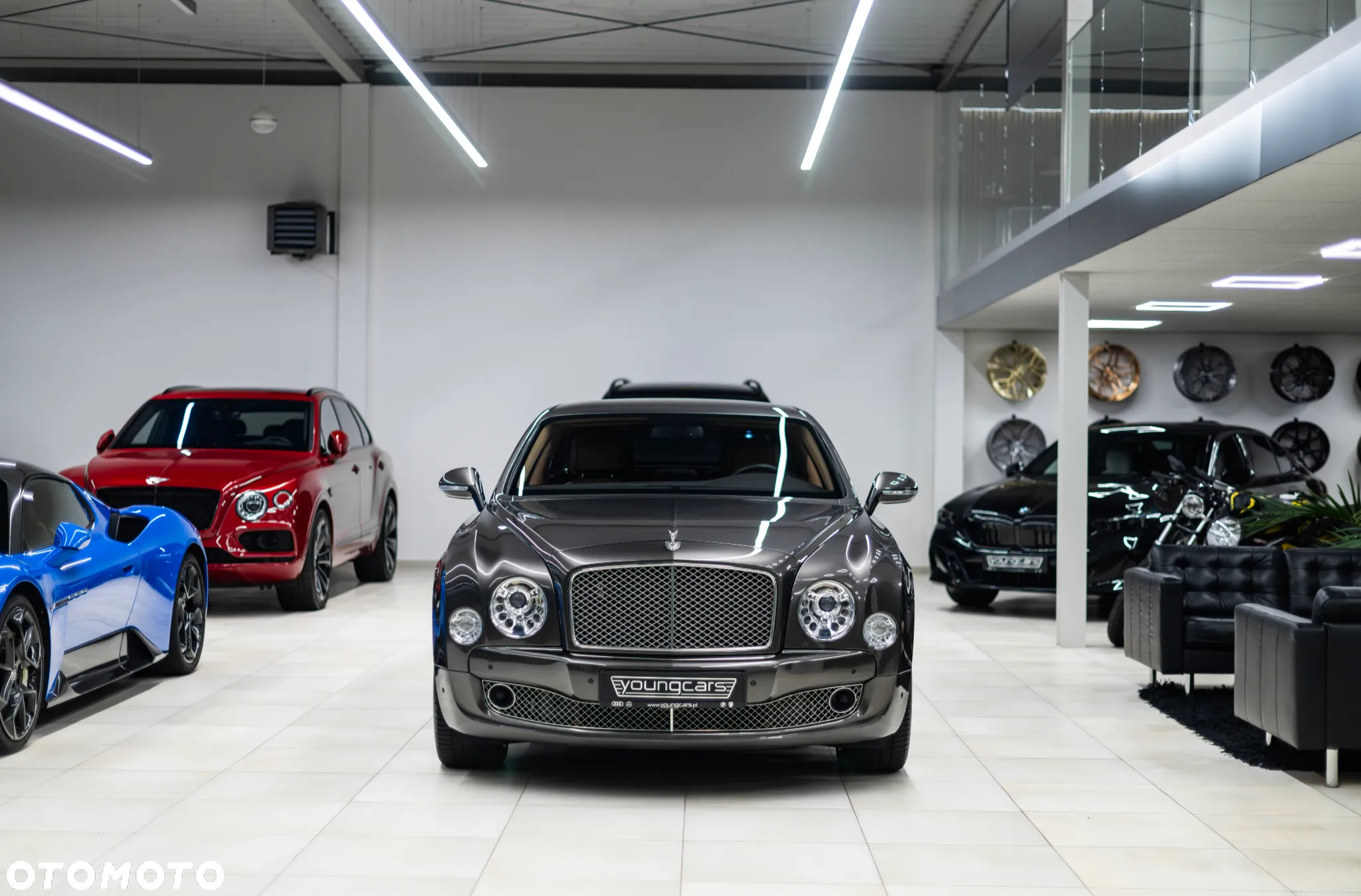 Bentley Mulsanne Standard - 3
