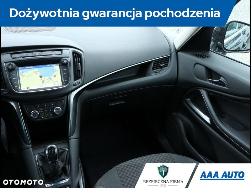 Opel Zafira - 9