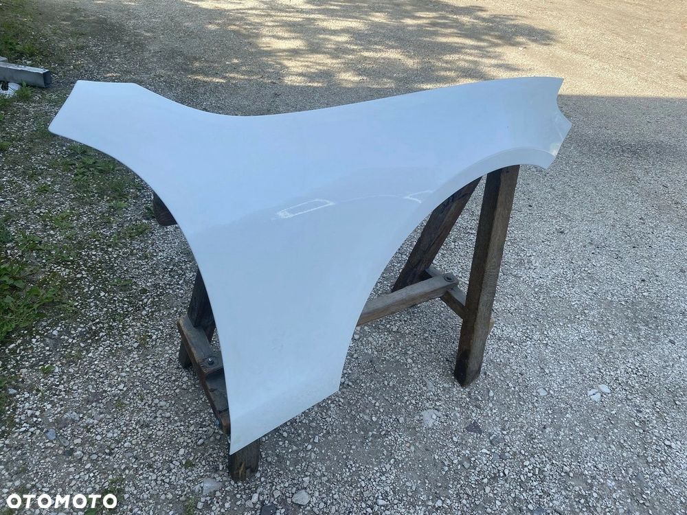 BŁOTNIK PRZEDNI PRAWY MERCEDES E KLASA COUPE W238 A2388810201 - 2