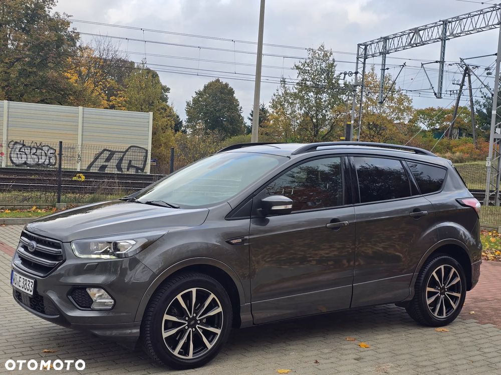 Ford Kuga 1.5 EcoBoost 2x4 ST-Line - 37