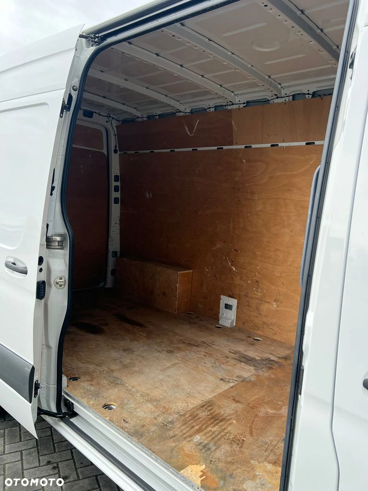 Mercedes-Benz SPRINTER - 12