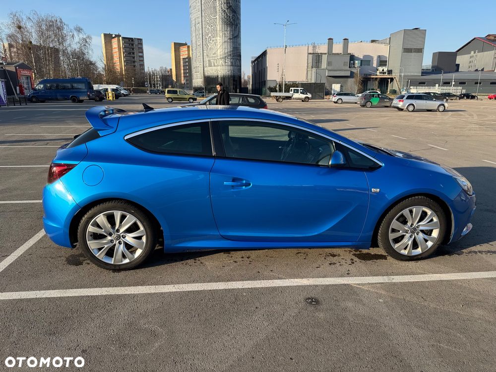 Opel Astra OPC - 5