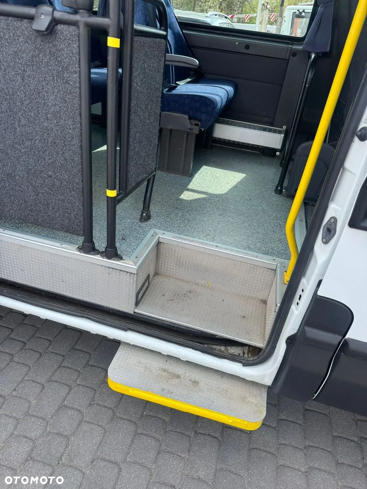 Irisbus Iveco Daily Klima Tylko 157 tyś km z Wojska Francuskiego 17 Osobowy - 5