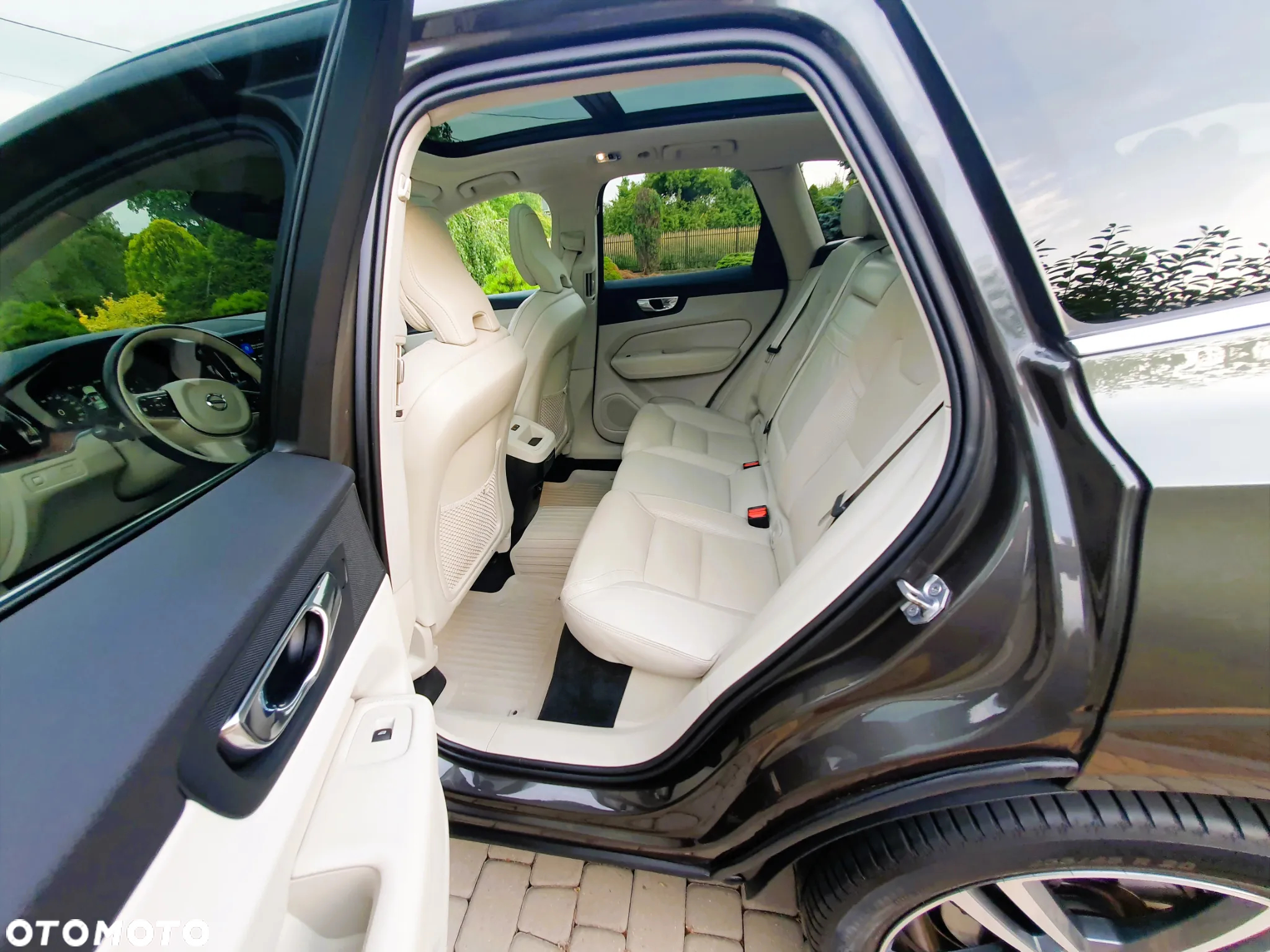 Volvo XC 60 D4 AWD Inscription - 24