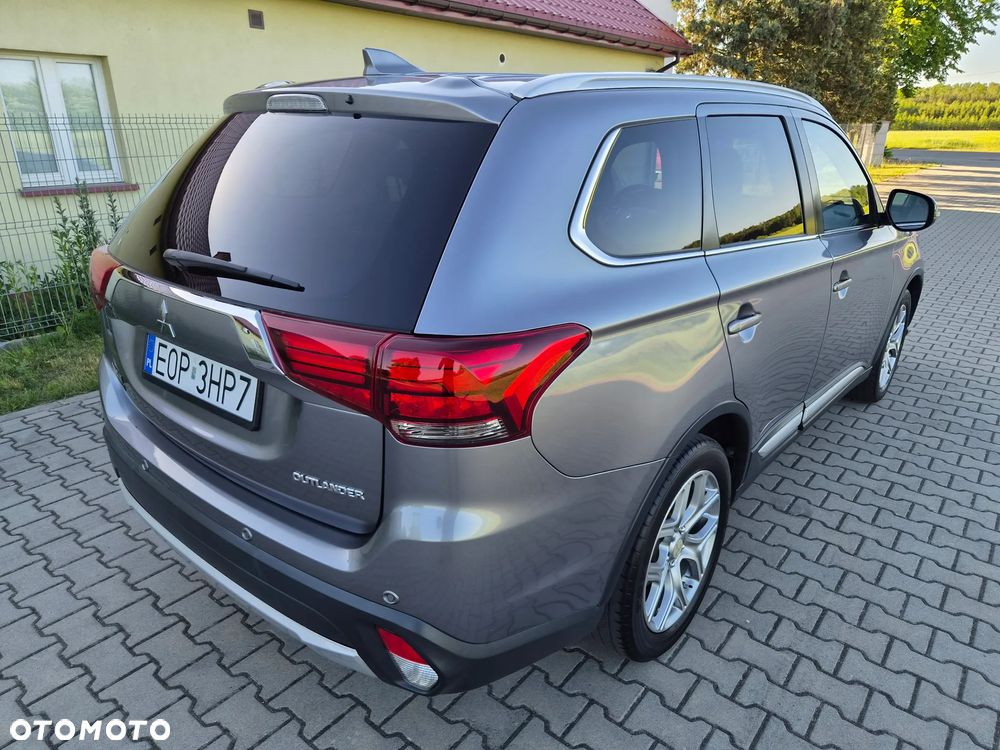 Mitsubishi Outlander - 17