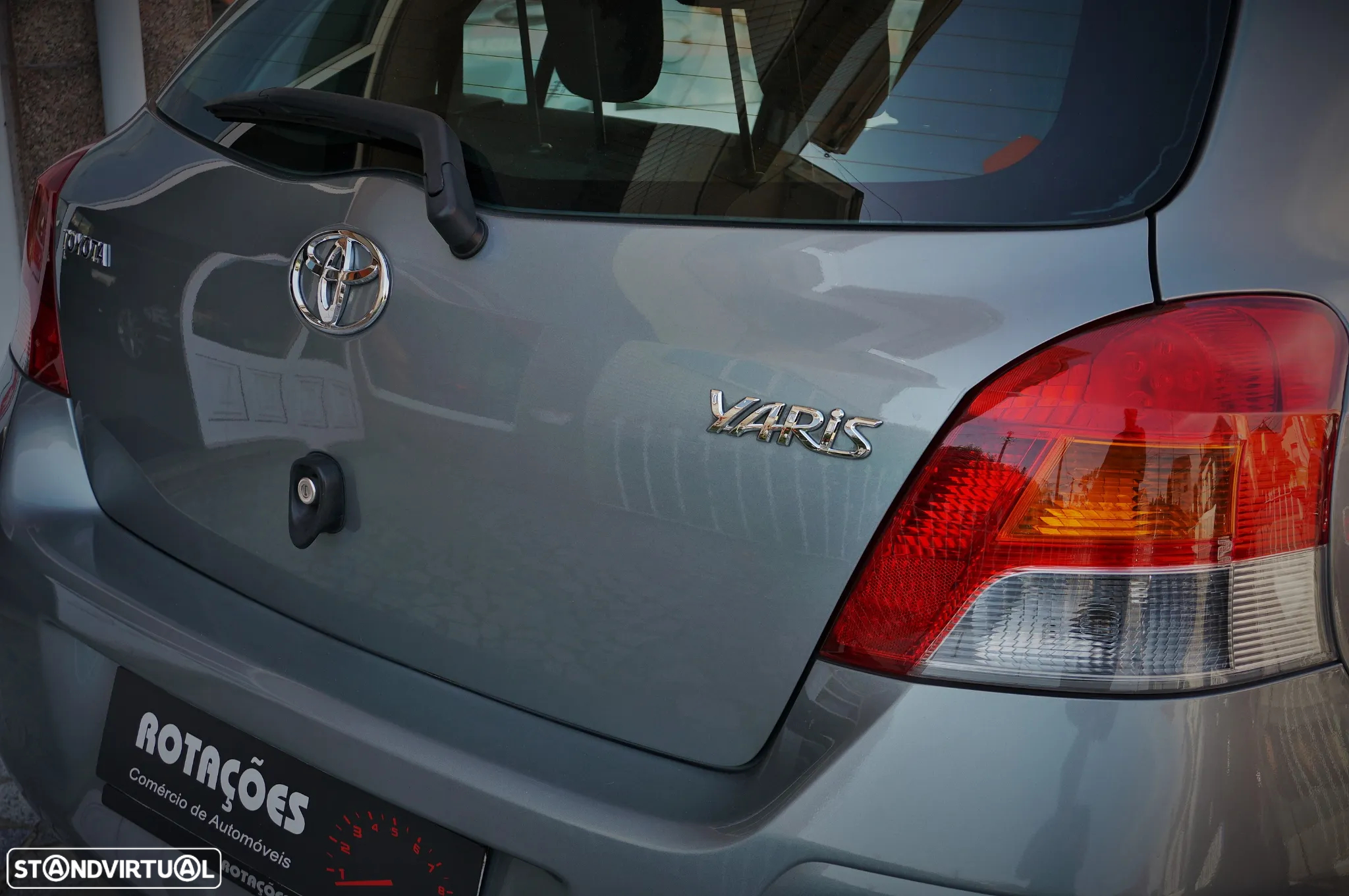Toyota Yaris 1.0 VVT-i Comfort+AC - 40
