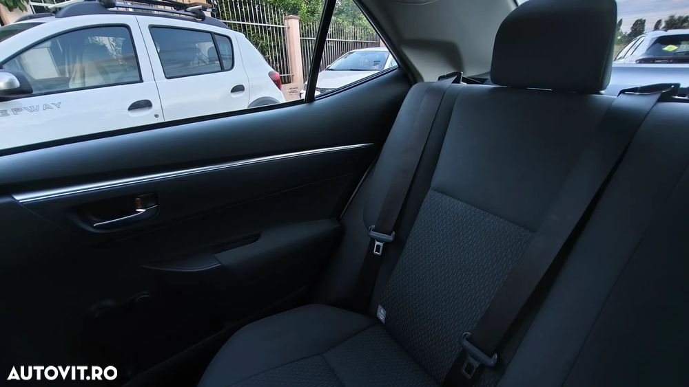 Toyota Corolla 1.6 Valvematic Terra - 27