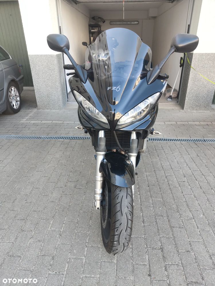 Yamaha FZ6 - 2