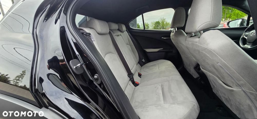 Lexus UX 250h GPF Prestige 2WD - 36