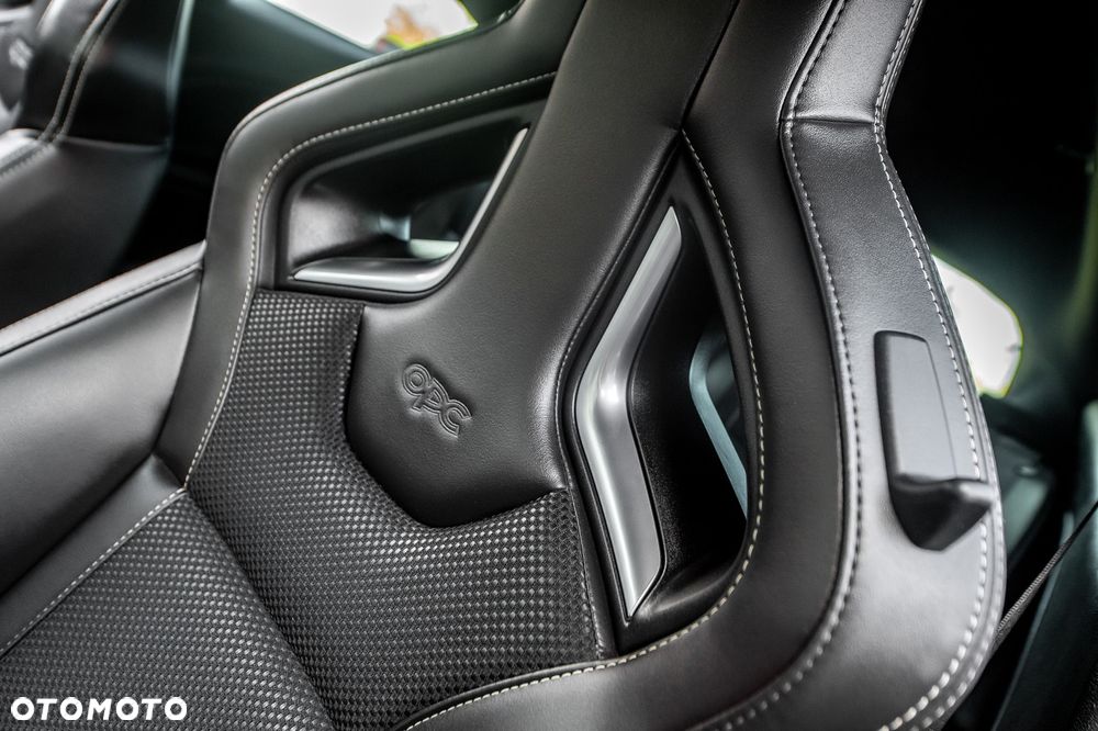 Opel Astra OPC Start/Stop - 18