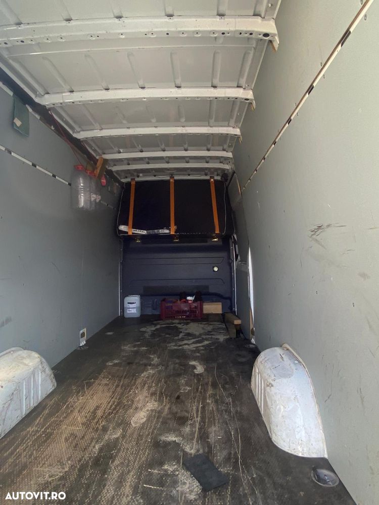 Mercedes-Benz Sprinter - 7