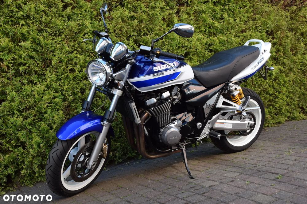 Suzuki GSX - 3