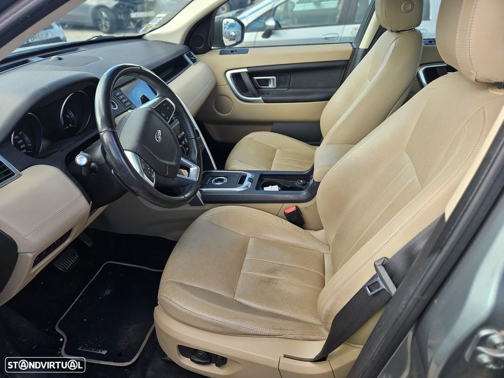 Land Rover Discovery Sport 2.0 TD4 HSE Auto - 7