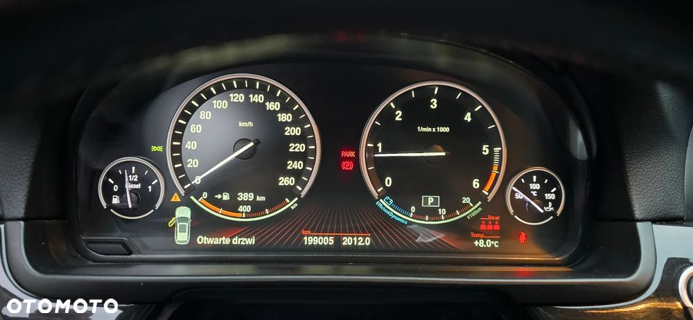 BMW Seria 5 525d Sport-Aut Modern Line - 13