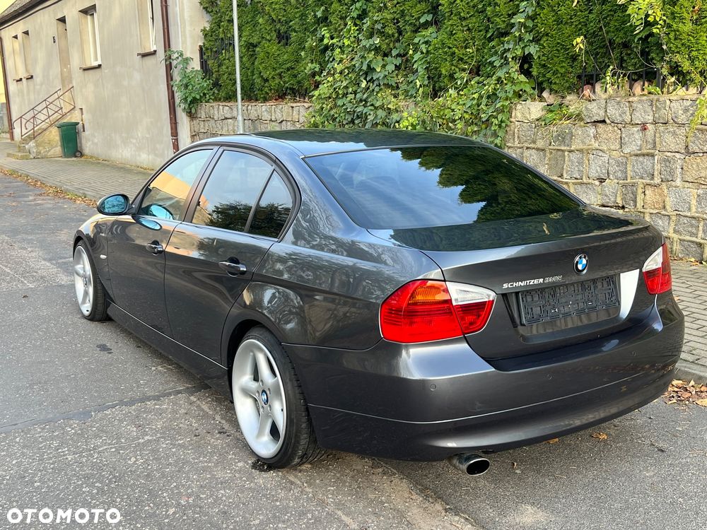 BMW Seria 3 ver-320i - 9
