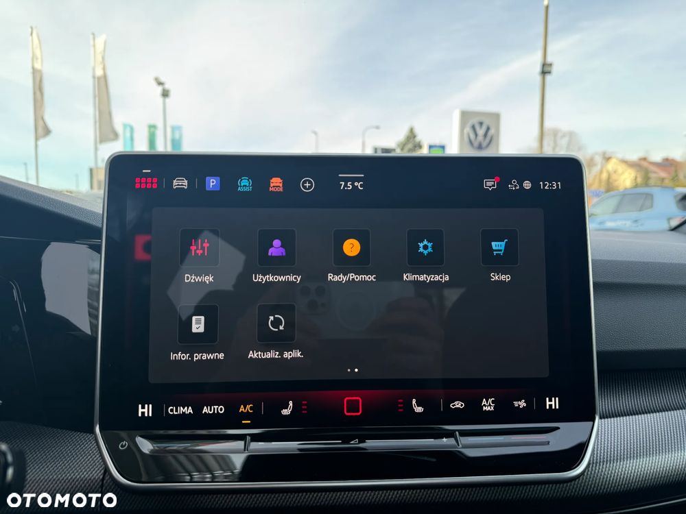 Volkswagen Golf - 16