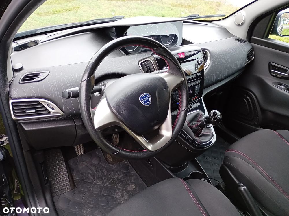 Lancia Ypsilon - 31