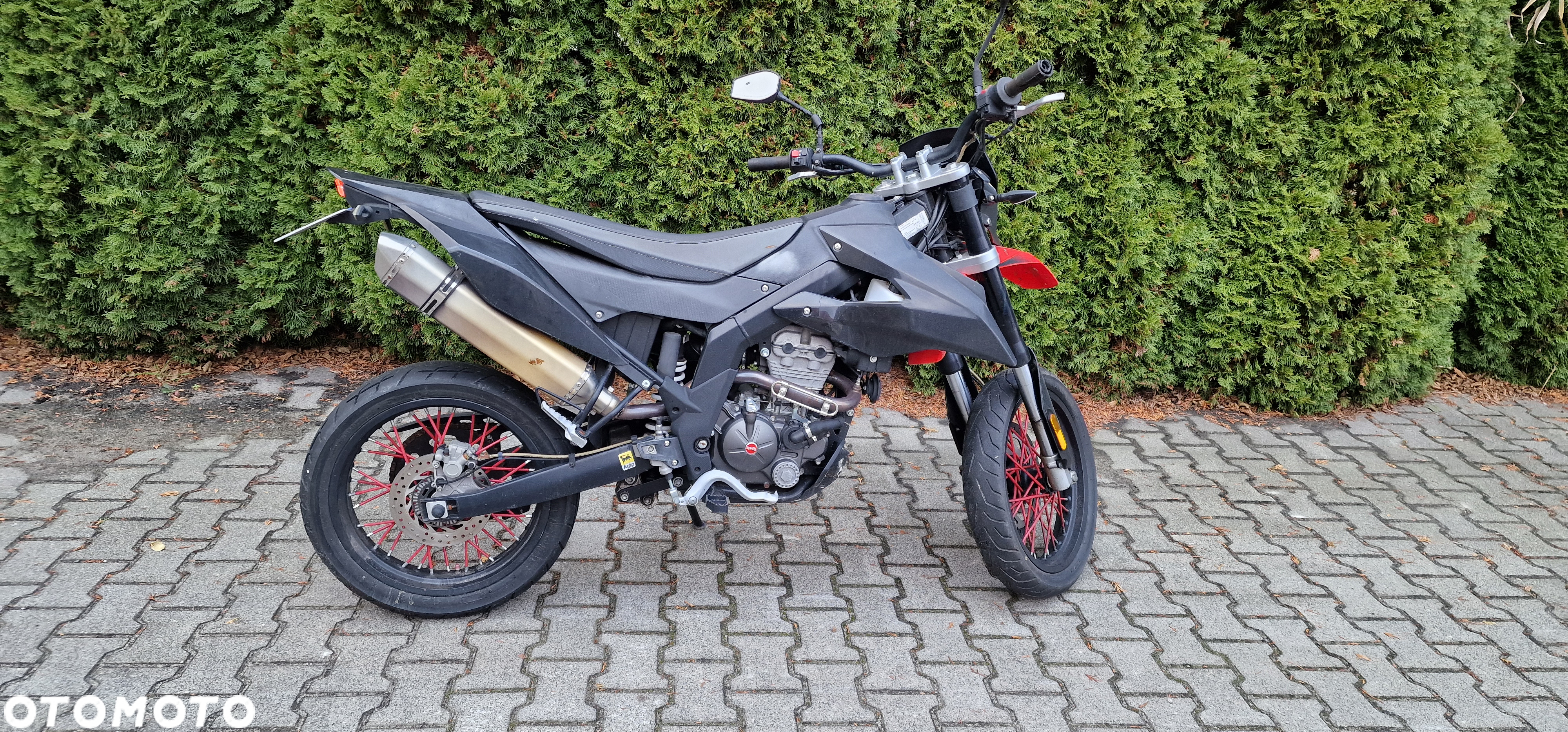 Aprilia SX