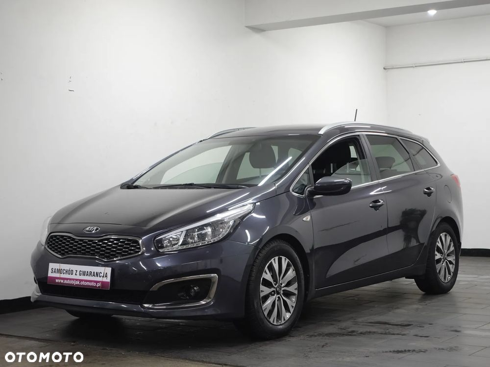 Kia Ceed 1.6 CRDi 136 DCT ISG Spirit - 3
