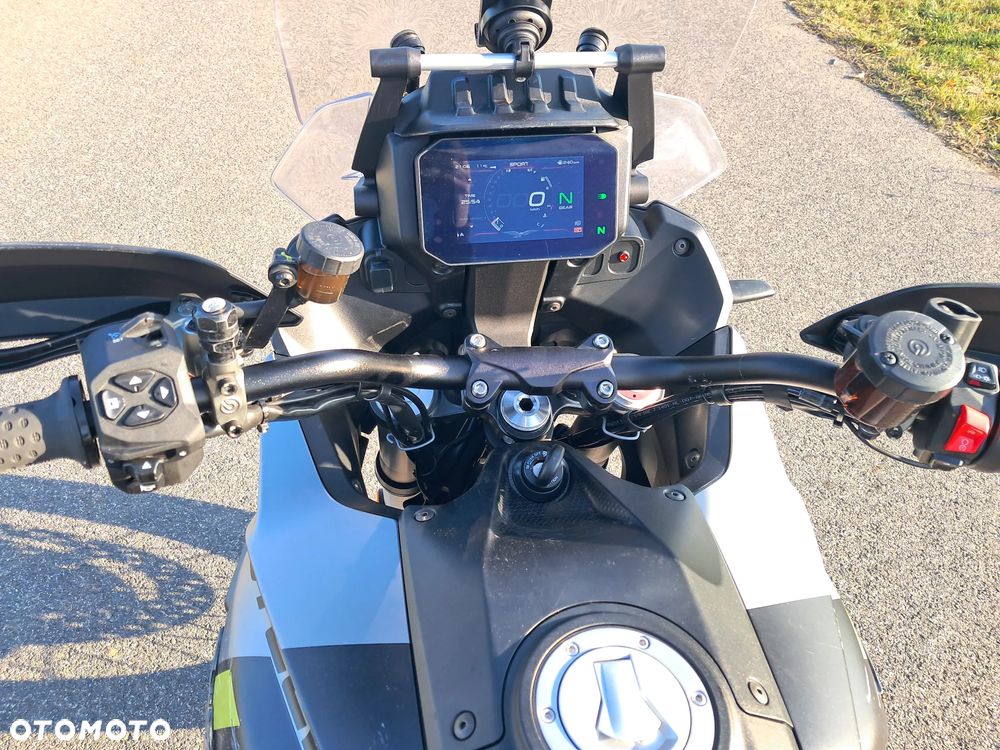 Moto Guzzi Stelvio - 9