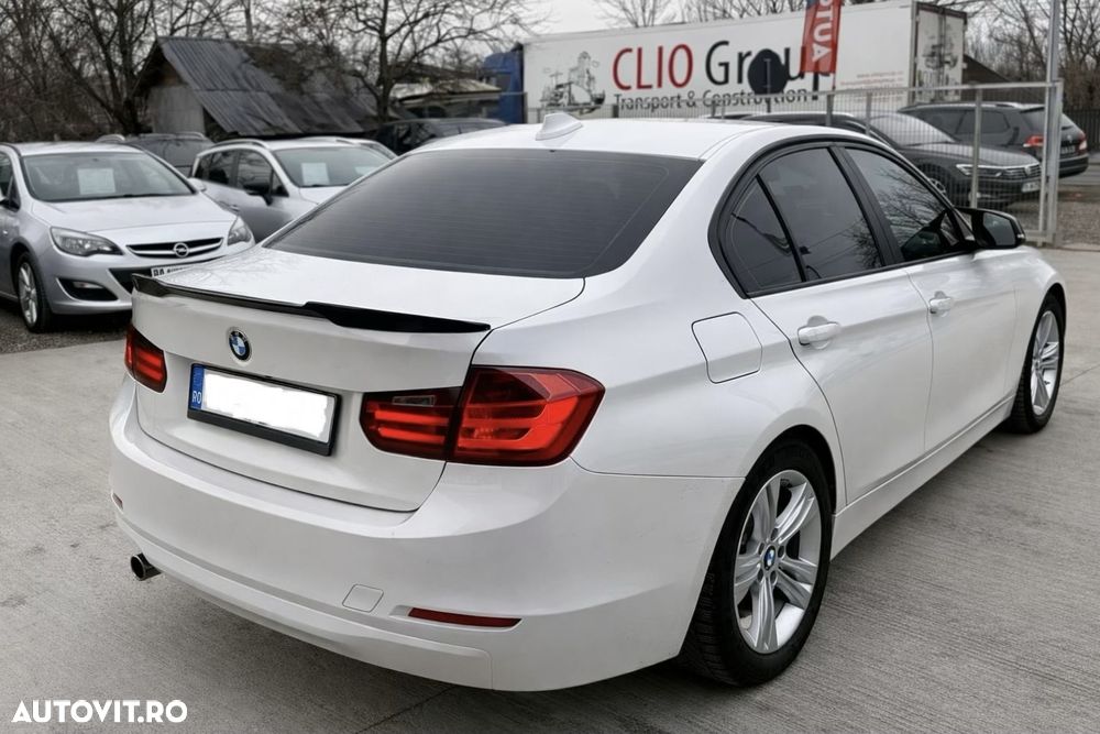 BMW Seria 3 320d Efficient Dynamic Edition Sport-Aut. Sport Line - 5