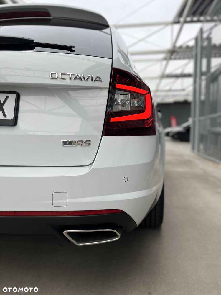 Skoda Octavia 2.0 TDI RS Challenge DSG - 14
