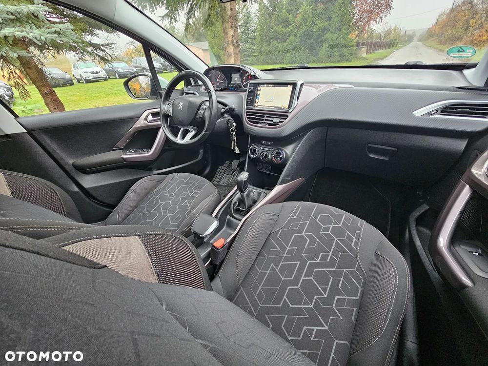 Peugeot 2008 e-HDi FAP 92 STOP & START Allure - 8