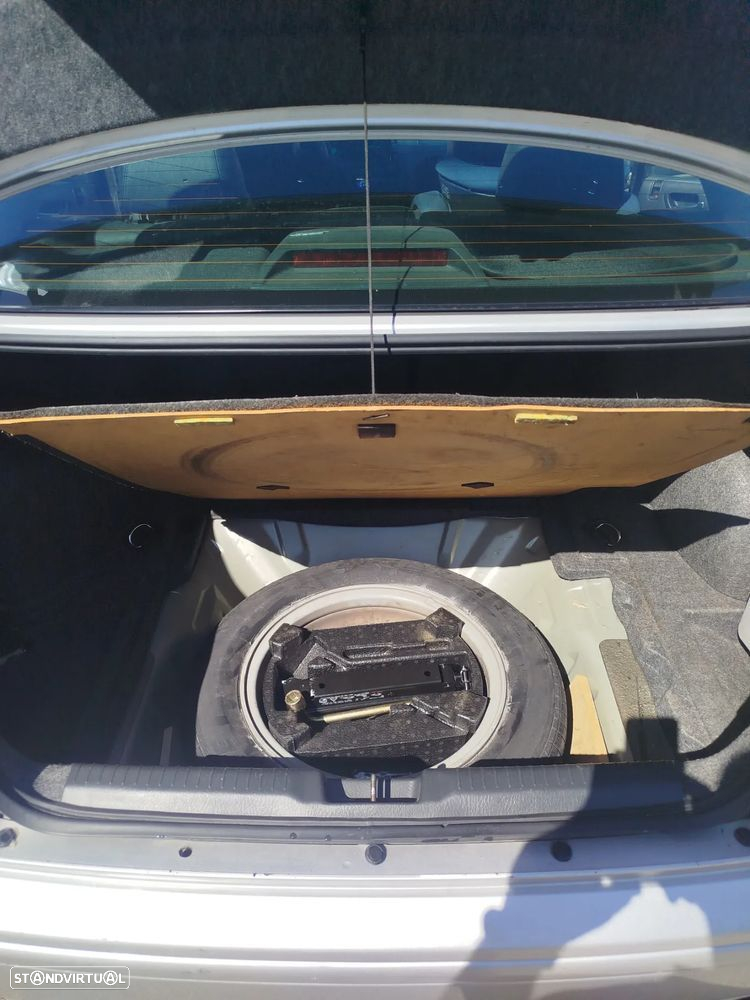 Honda Accord 2.0 ES - 19