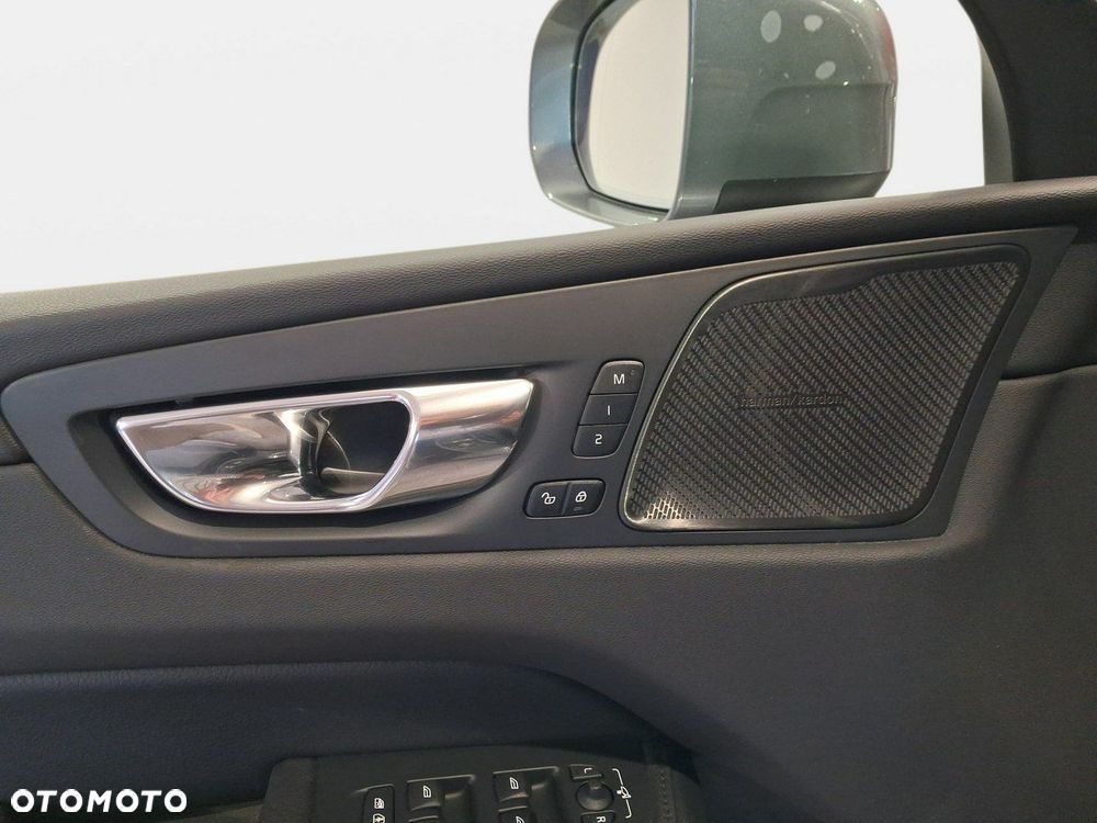 Volvo XC 60 - 37