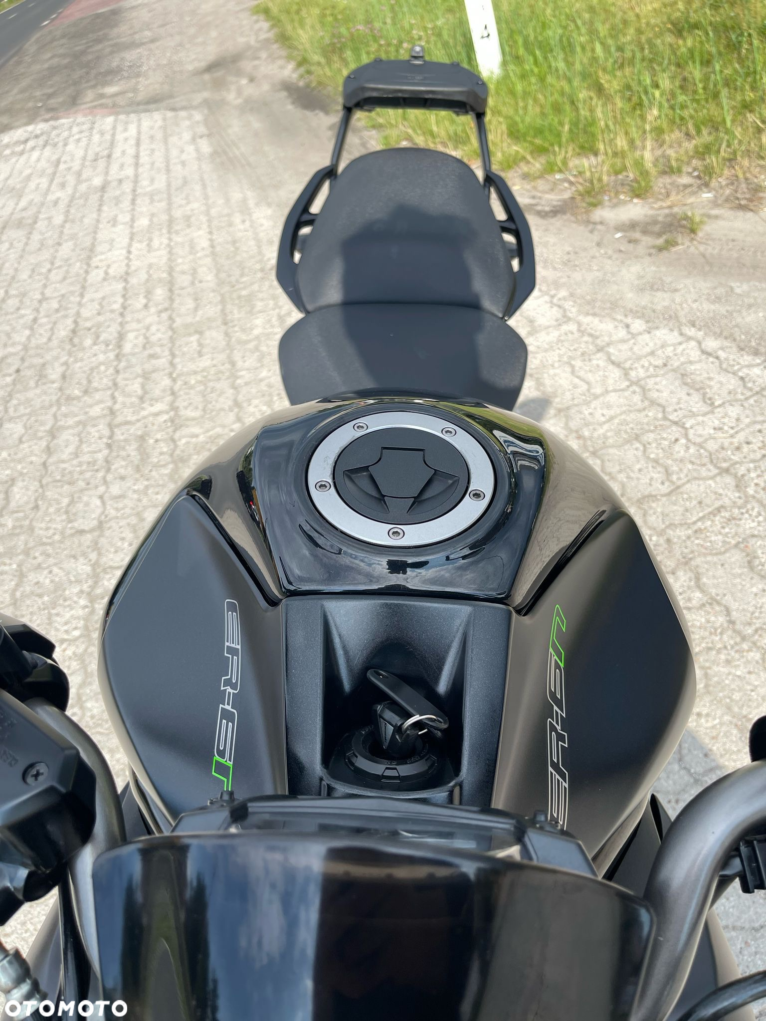 Kawasaki ER - 10