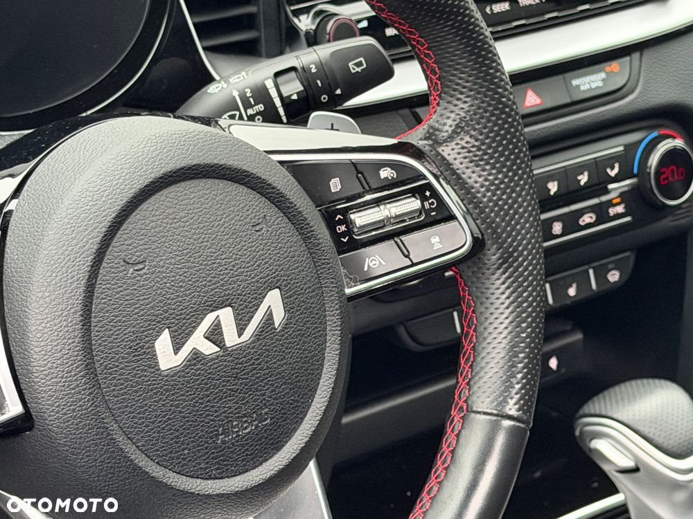 Kia ProCeed 1.6 T-GDI GT DCT - 12