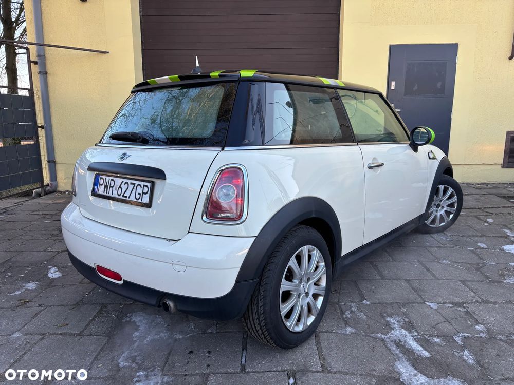 MINI ONE Standard - 4