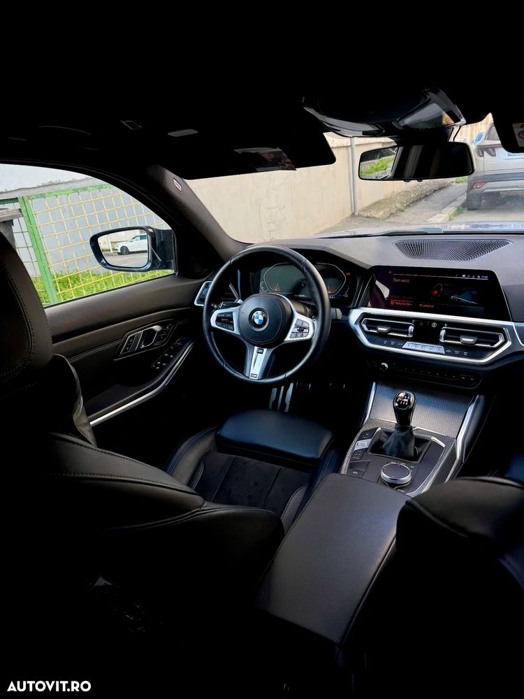 BMW Seria 3 318d M Sport Shadow - 13